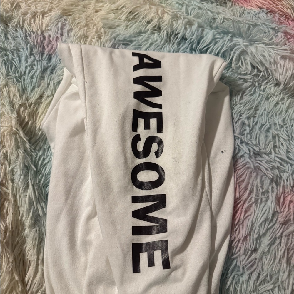 White light weight sweatpants with 'AWESOME' Print